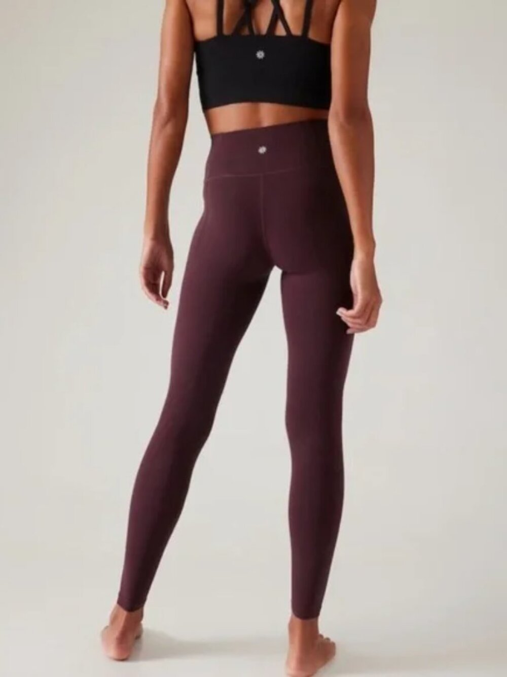 Athleta Transcend Stash Spiced Cabernet Tight Size Medium